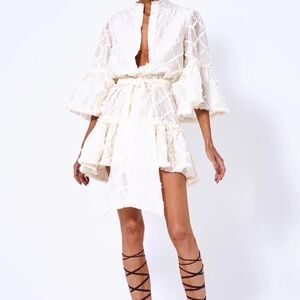 NWT Alexis Audrey natural Elegant White Lace Dress $525